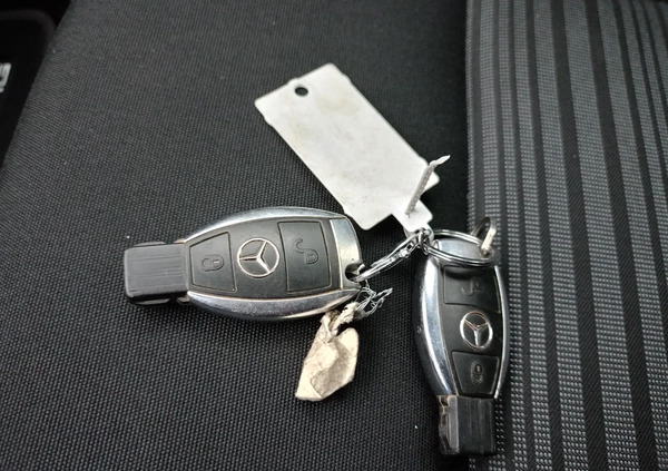 Mercedes-Benz Klasa A cena 37900 przebieg: 177000, rok produkcji 2014 z Września małe 137